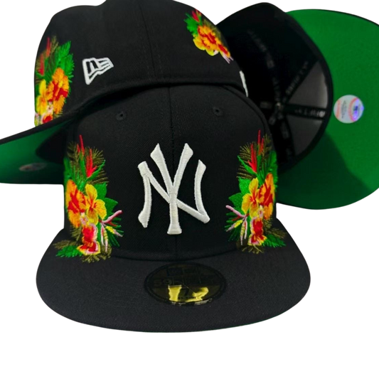 Cappellino New Era 59FIFTY – New York Yankees Tropical Flowers Edition – Black/Multicolor